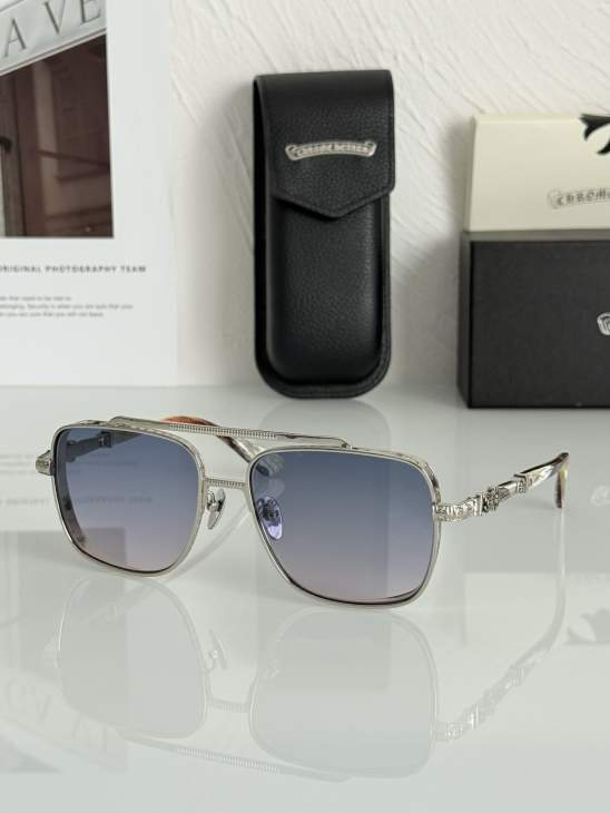 Picture of Chrome Hearts Sunglasses _SKUfw73376291fw